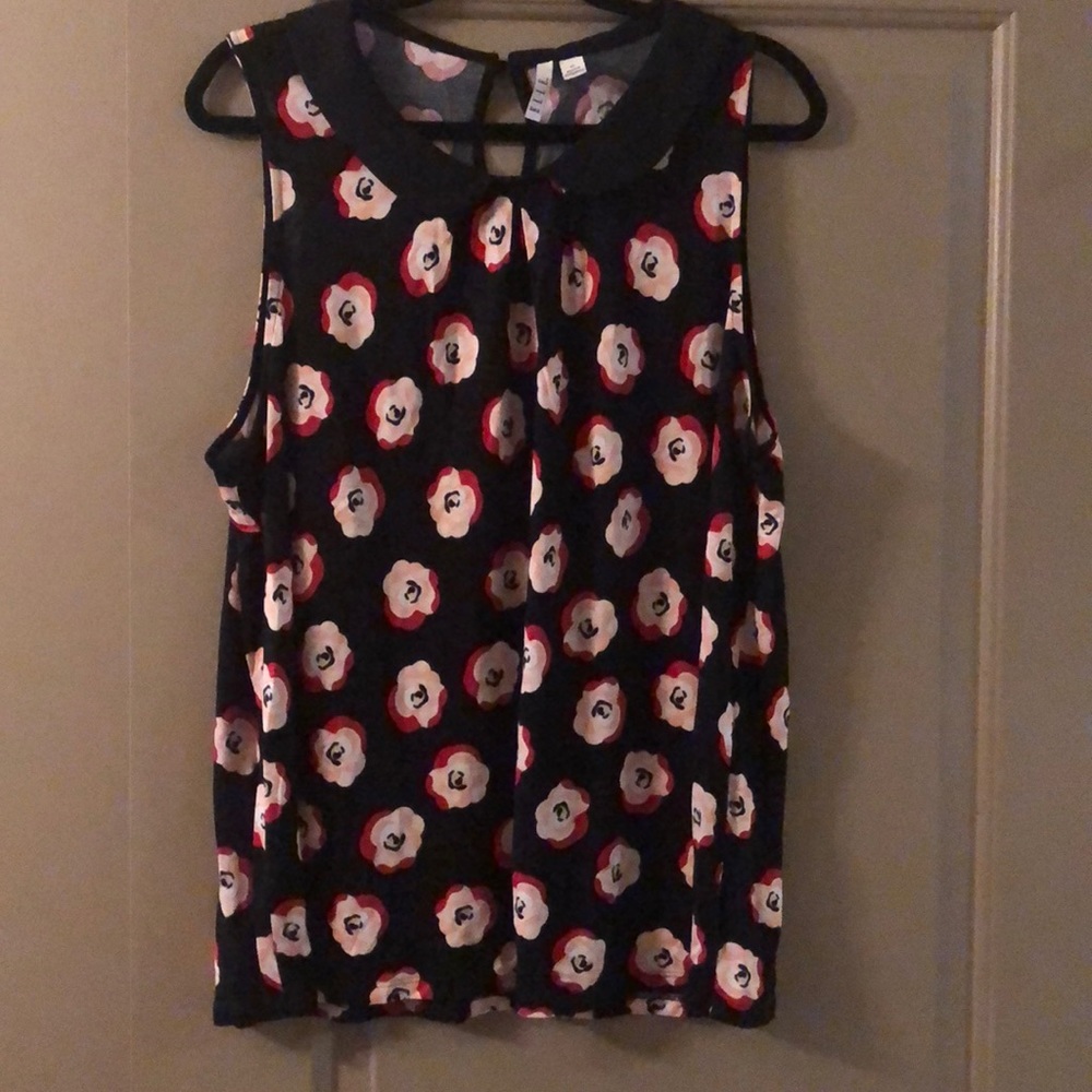 NWOT ELLE Sleeveless Shirt